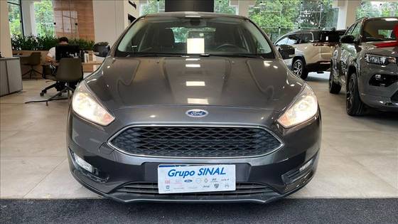 FORD FOCUS 2.0 SE PLUS 16V FLEX 4P POWERSHIFT